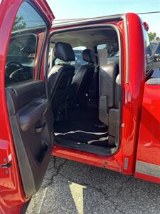 2012 GMC Sierra 1500 SLE   - Photo 11 - Elkhart, IN 46514