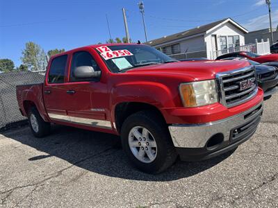 2012 GMC Sierra 1500 SLE   - Photo 7 - Elkhart, IN 46514