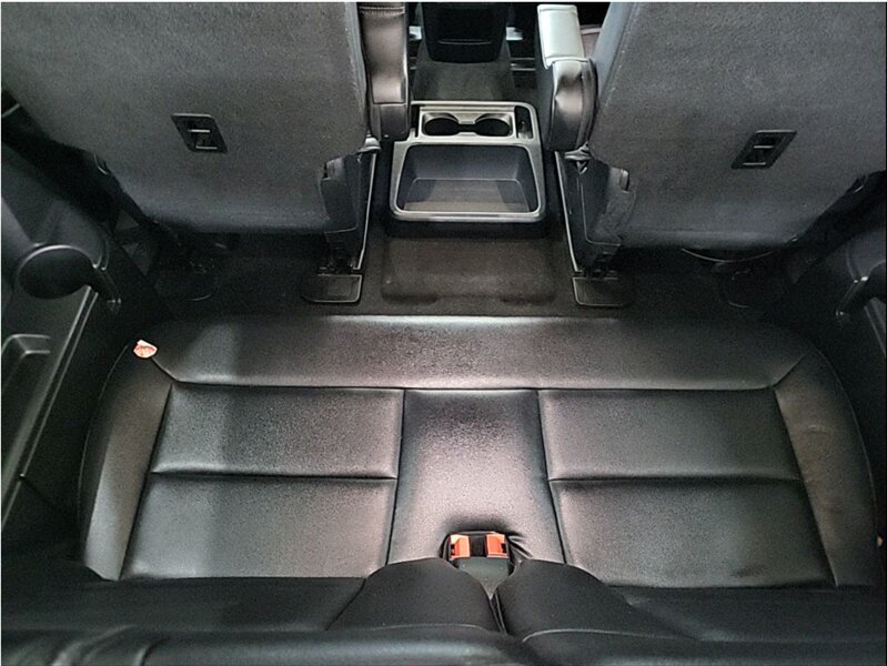 2020 Ford Explorer XLT - Photo 9 - Elkhart, IN 46514