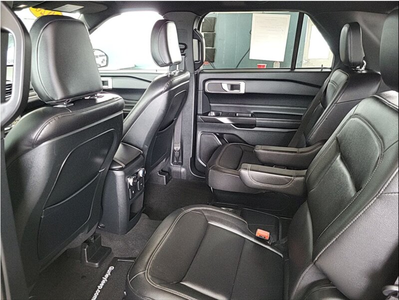 2020 Ford Explorer XLT - Photo 8 - Elkhart, IN 46514