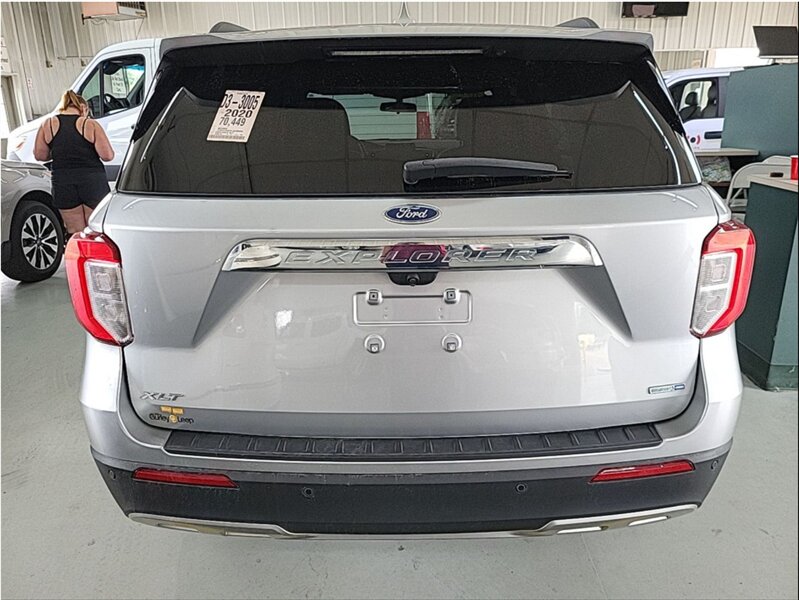 2020 Ford Explorer XLT - Photo 3 - Elkhart, IN 46514