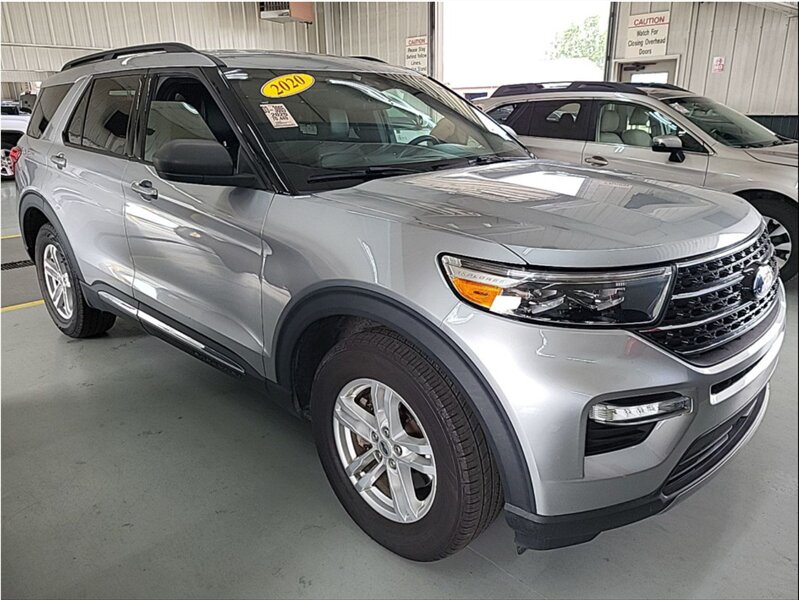 2020 Ford Explorer XLT - Photo 1 - Elkhart, IN 46514
