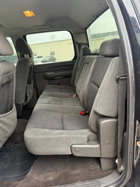 2009 Chevrolet Silverado 1500 LT - Photo 12 - Elkhart, IN 46514