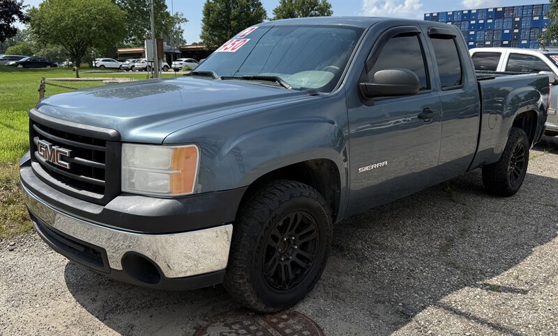 2012 GMC Sierra 1500 Work Truck - Photo 1 - Elkhart, IN 46514