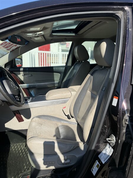 2009 Mazda CX-9 Sport - Photo 6 - Elkhart, IN 46514