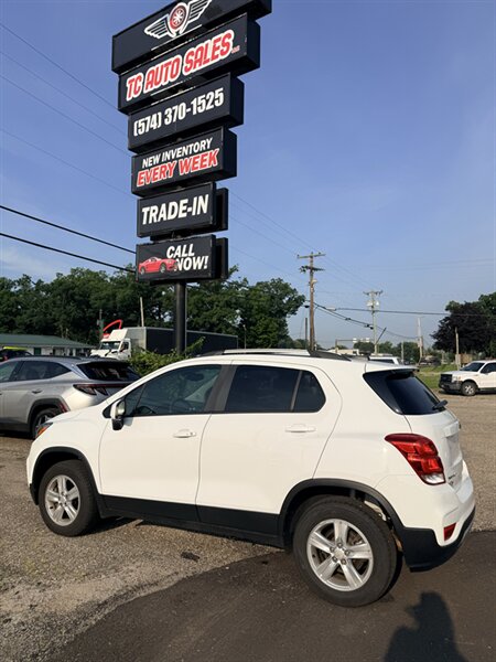 2021 Chevrolet Trax LT - Photo 3 - Elkhart, IN 46514