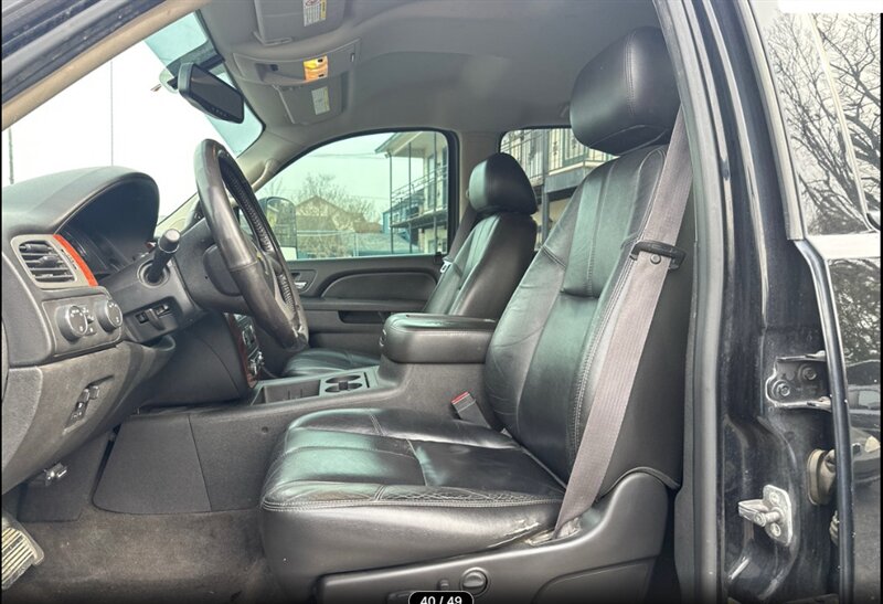 2011 Chevrolet Silverado 2500 LTZ - Photo 9 - Elkhart, IN 46514