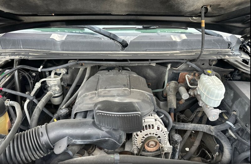 2011 Chevrolet Silverado 2500 LTZ - Photo 11 - Elkhart, IN 46514