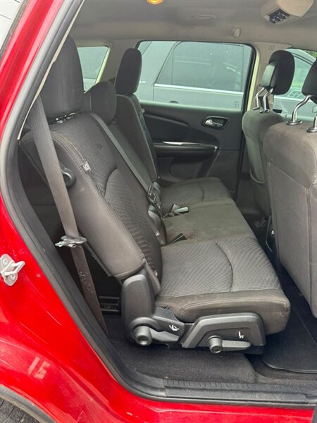 2015 Dodge Journey SE - Photo 15 - Elkhart, IN 46514