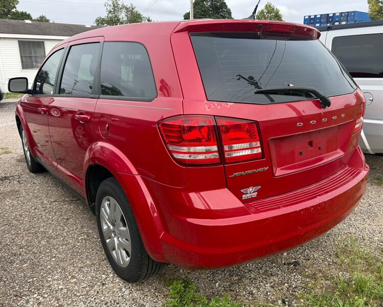 2015 Dodge Journey SE - Photo 4 - Elkhart, IN 46514