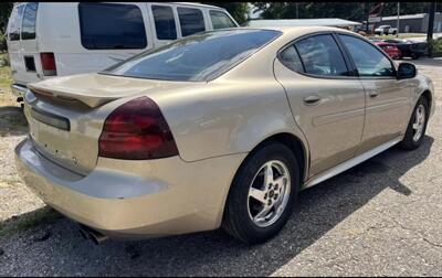 2004 Pontiac Grand Prix GT2   - Photo 4 - Elkhart, IN 46514