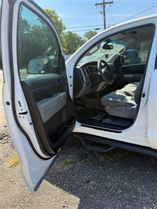 2007 Toyota Tundra SR5 SR5 4dr Double Cab   - Photo 7 - Elkhart, IN 46514