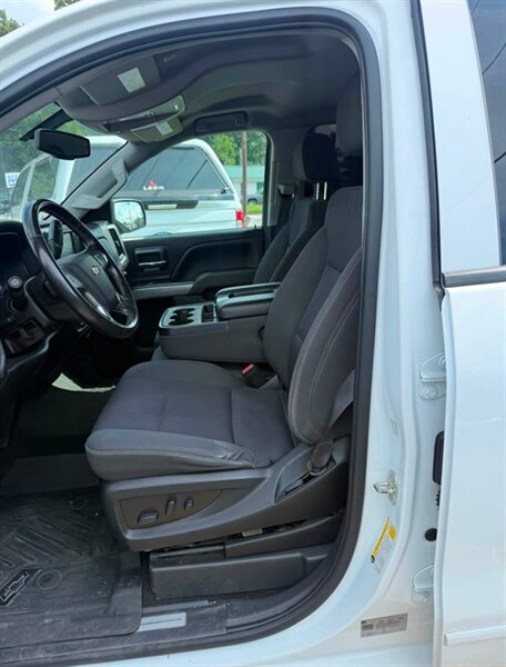 2018 Chevrolet Silverado 1500 LT - Photo 7 - Elkhart, IN 46514