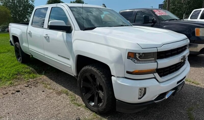 2018 Chevrolet Silverado 1500 LT - Photo 1 - Elkhart, IN 46514
