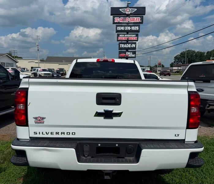 2018 Chevrolet Silverado 1500 LT - Photo 5 - Elkhart, IN 46514
