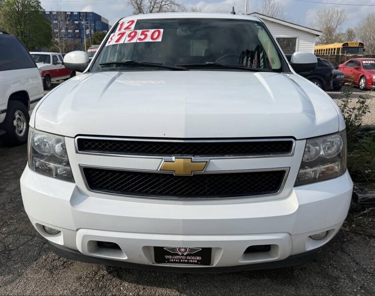 2012 Chevrolet Suburban LT - Photo 16 - Elkhart, IN 46514