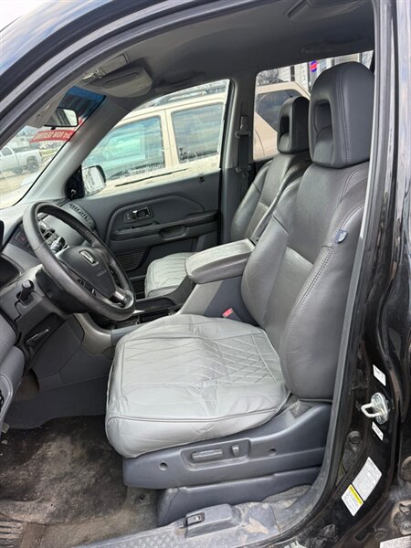 2003 Honda Pilot EX-L 4dr EX-L - Photo 12 - Elkhart, IN 46514