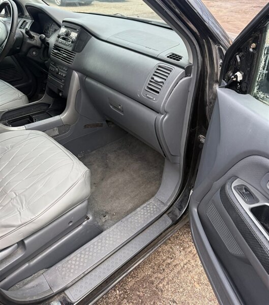 2003 Honda Pilot EX-L 4dr EX-L - Photo 17 - Elkhart, IN 46514