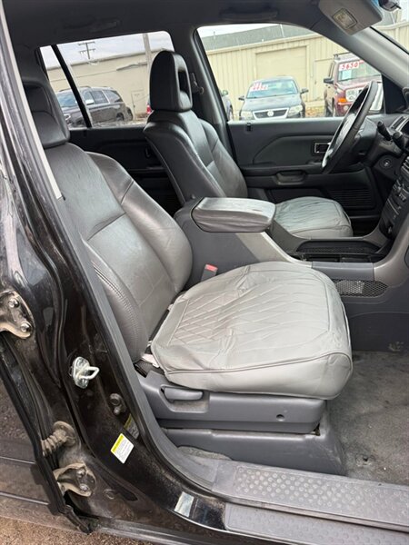 2003 Honda Pilot EX-L 4dr EX-L - Photo 18 - Elkhart, IN 46514