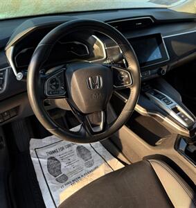2018 Honda Clarity Plug-In Hybrid Touring   - Photo 7 - Elkhart, IN 46514