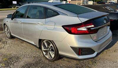 2018 Honda Clarity Plug-In Hybrid Touring   - Photo 4 - Elkhart, IN 46514