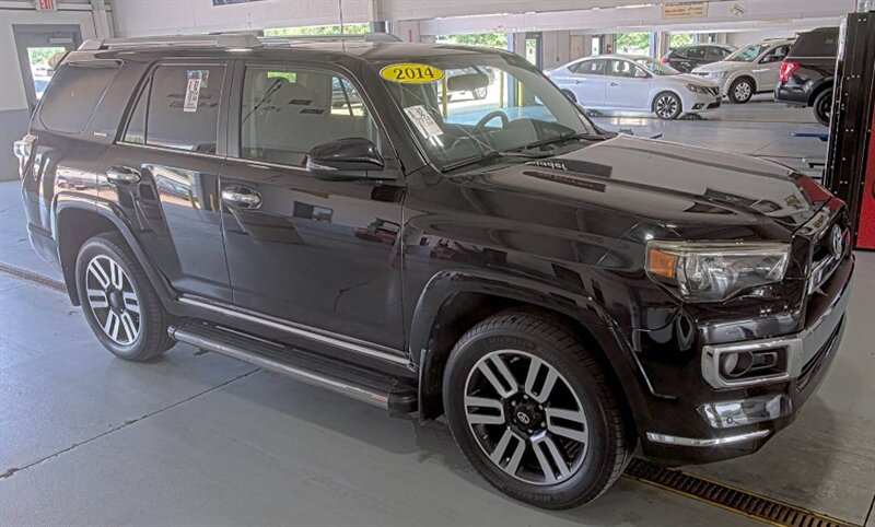 2014 Toyota 4Runner Limited - Photo 3 - Elkhart, IN 46514