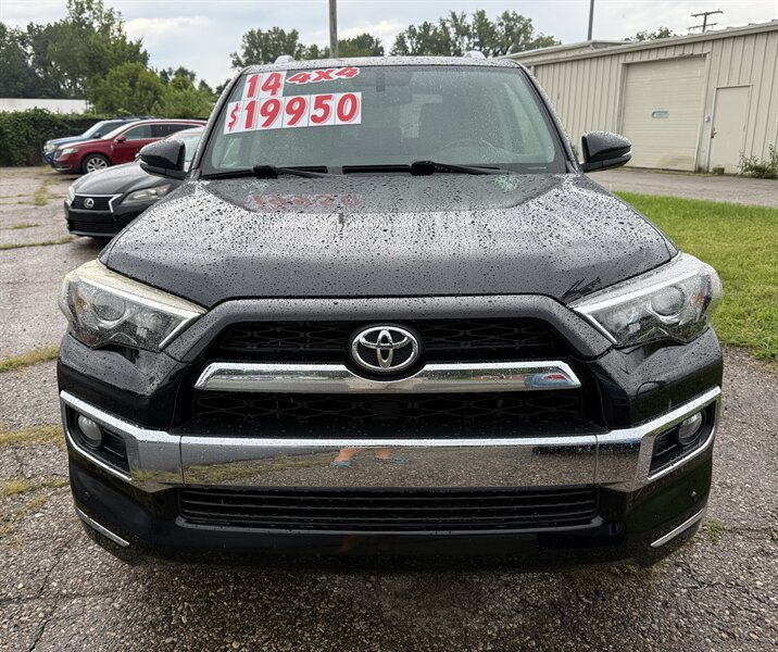 2014 Toyota 4Runner Limited - Photo 9 - Elkhart, IN 46514