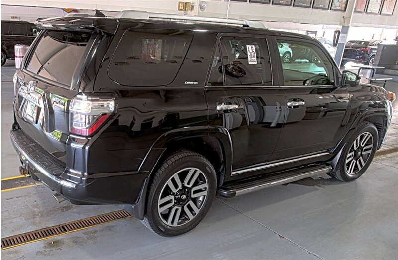 2014 Toyota 4Runner Limited - Photo 4 - Elkhart, IN 46514
