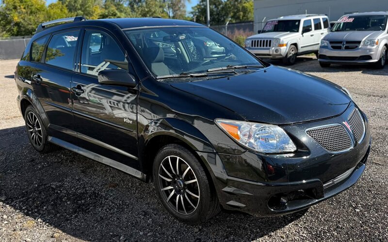 2007 Pontiac Vibe - Photo 1 - Elkhart, IN 46514