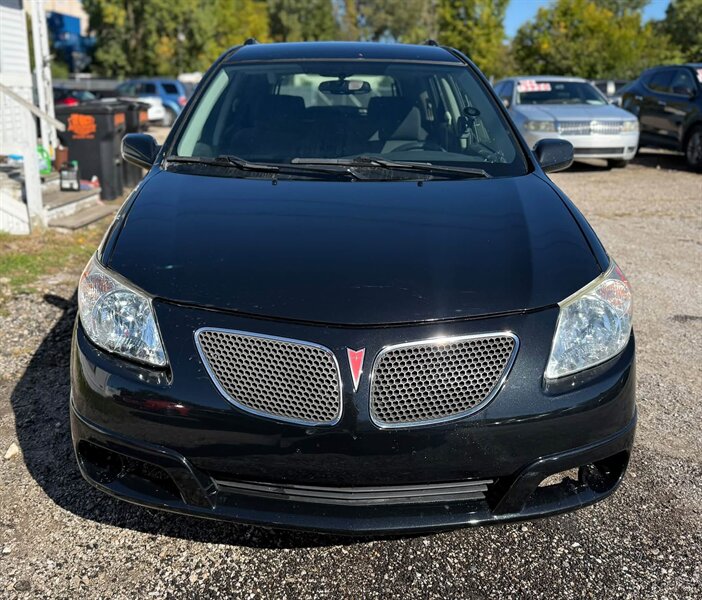 2007 Pontiac Vibe - Photo 2 - Elkhart, IN 46514