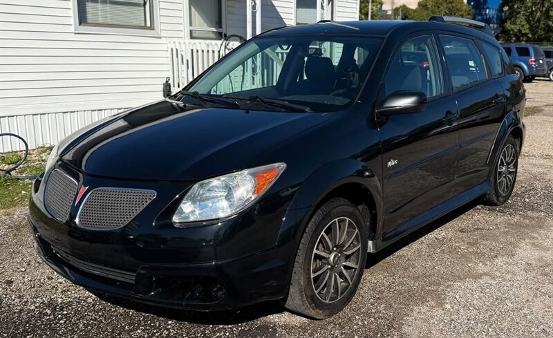 2007 Pontiac Vibe - Photo 0 - Elkhart, IN 46514