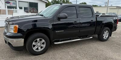 2011 GMC Sierra 1500 SLE   - Photo 4 - Elkhart, IN 46514