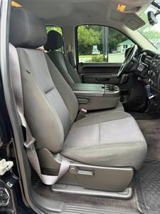 2011 GMC Sierra 1500 SLE   - Photo 17 - Elkhart, IN 46514