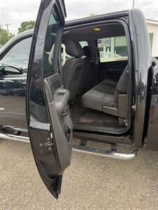 2011 GMC Sierra 1500 SLE   - Photo 13 - Elkhart, IN 46514