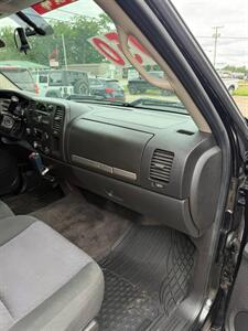2011 GMC Sierra 1500 SLE   - Photo 16 - Elkhart, IN 46514