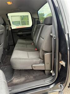 2011 GMC Sierra 1500 SLE   - Photo 14 - Elkhart, IN 46514