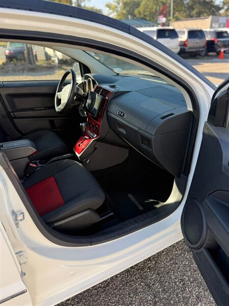 2009 Dodge Caliber R/T - Photo 11 - Elkhart, IN 46514