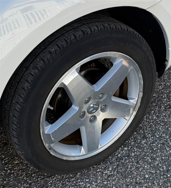 2009 Dodge Caliber R/T - Photo 13 - Elkhart, IN 46514