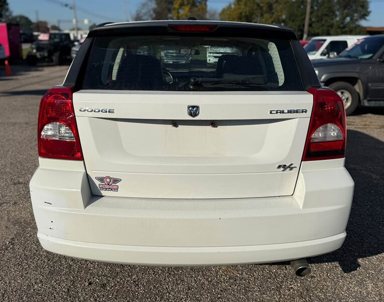 2009 Dodge Caliber R/T - Photo 4 - Elkhart, IN 46514