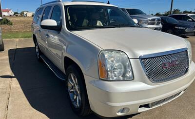 2011 GMC Yukon XL Denali   - Photo 1 - Elkhart, IN 46514