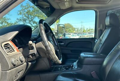 2011 Chevrolet Silverado 3500HD LTZ - Photo 10 - Elkhart, IN 46514