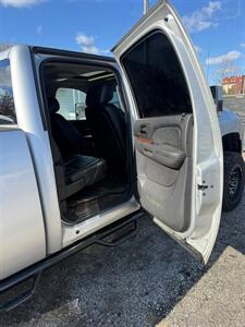 2011 Chevrolet Silverado 3500 LTZ   - Photo 28 - Elkhart, IN 46514