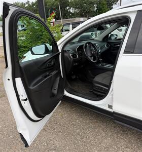 2018 Chevrolet Equinox LT   - Photo 7 - Elkhart, IN 46514