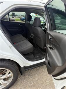 2018 Chevrolet Equinox LT   - Photo 14 - Elkhart, IN 46514