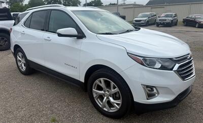 2018 Chevrolet Equinox LT   - Photo 2 - Elkhart, IN 46514