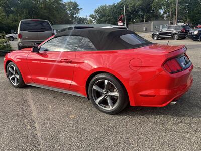 2015 Ford Mustang V6   - Photo 5 - Elkhart, IN 46514