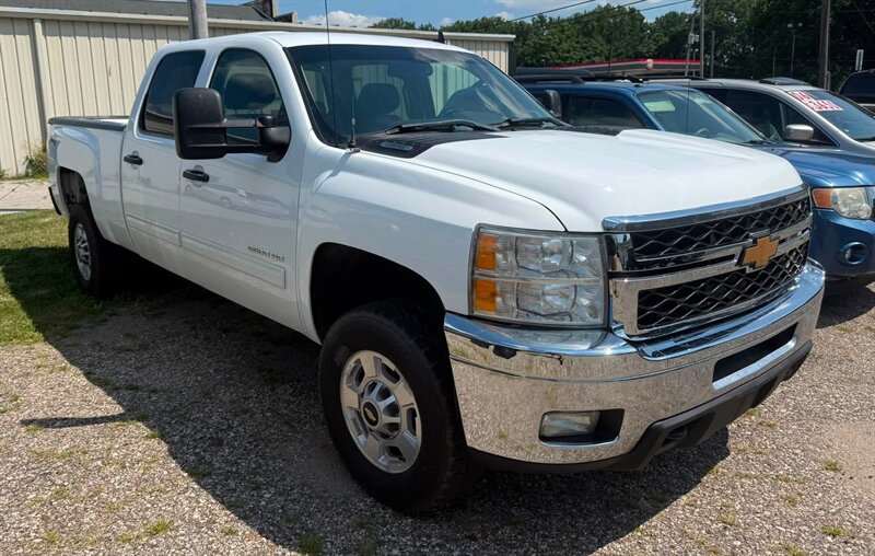 2013 Chevrolet Silverado 2500 LT - Photo 1 - Elkhart, IN 46514