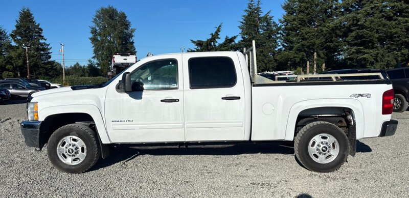 2013 Chevrolet Silverado 2500 LT - Photo 2 - Elkhart, IN 46514