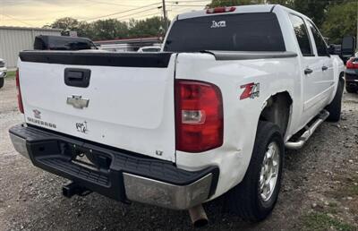 2007 Chevrolet Silverado 1500 LT1   - Photo 2 - Elkhart, IN 46514