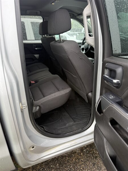 2018 Chevrolet Silverado 1500 LT - Photo 16 - Elkhart, IN 46514